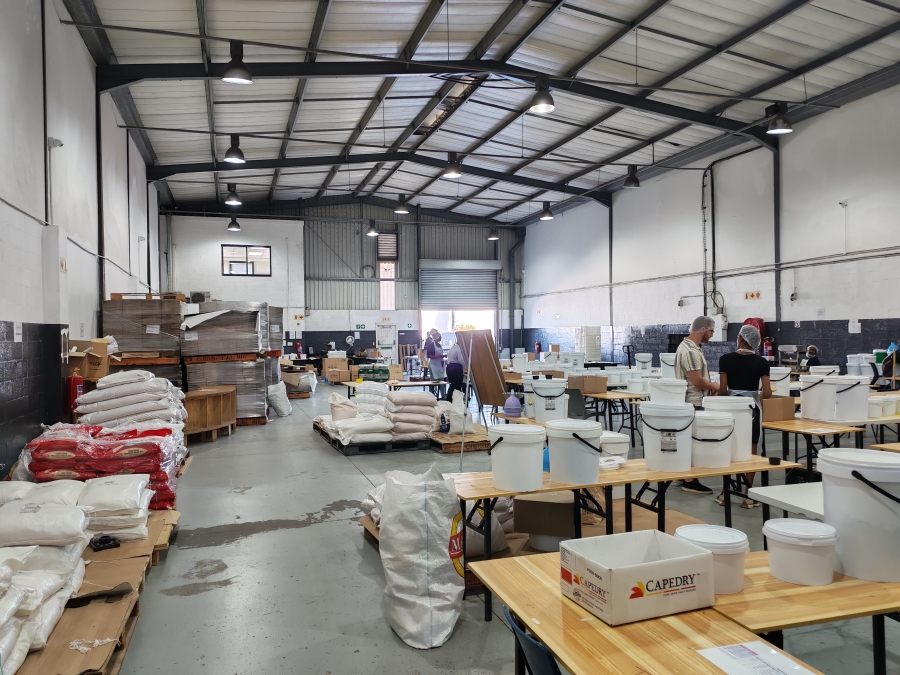 To Let commercial Property for Rent in Mall Interchange Western Cape